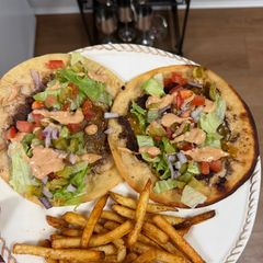 A picture of Smash Burger Tacos.