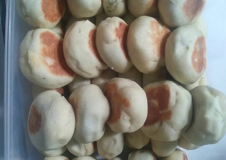 Pia Teflon Coklat Kacang Hijau