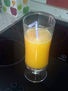 Una foto de Zumo multivitamínico