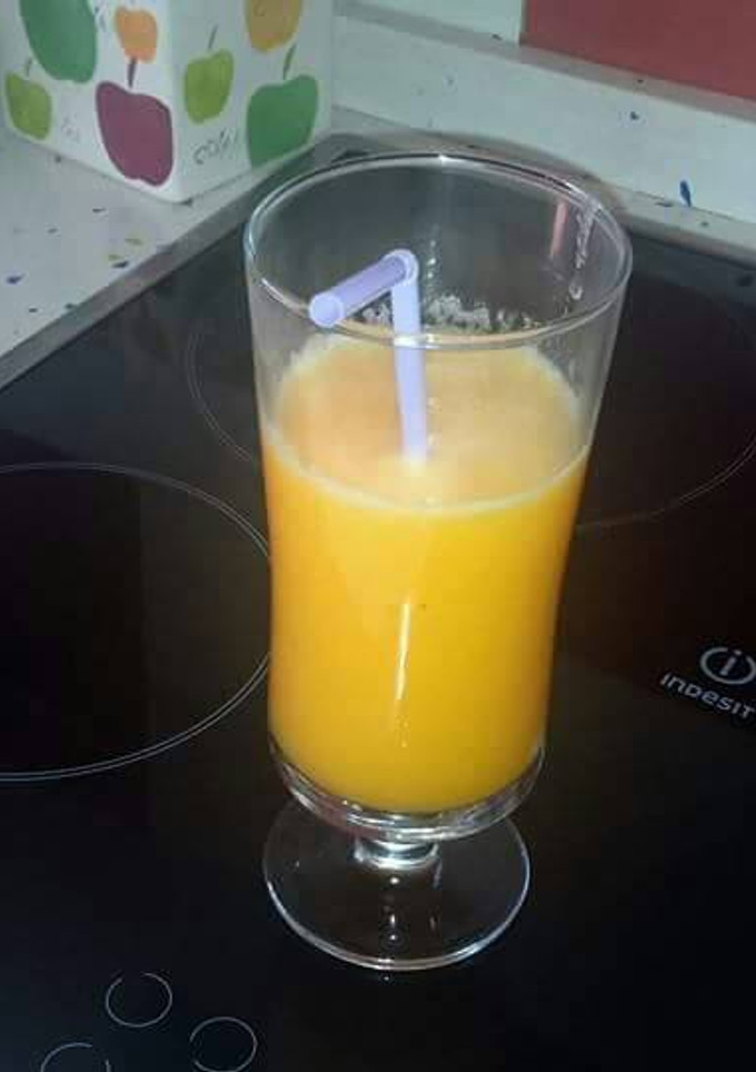 Una foto de Zumo multivitamínico
