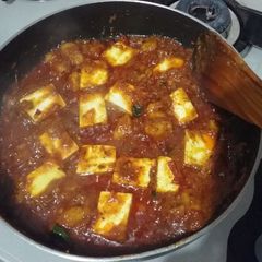 A picture of Paneer aaloo ki sabji.