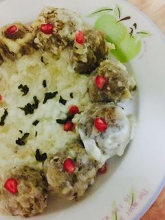 صورة لوصفة كفته بالصلصه البيضا (عطريقه الشيف المبدع حسام الدين مصطفى)