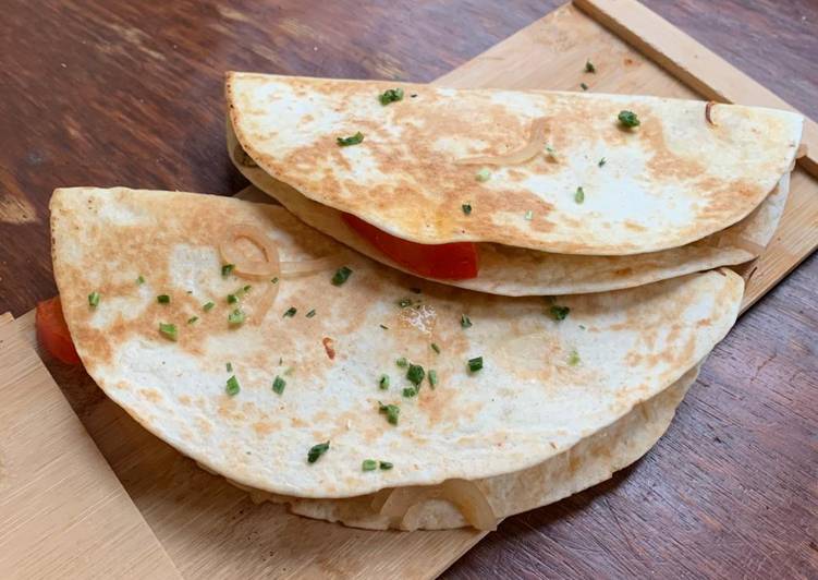 Voici la recette Quesadillas au poulet spécial