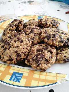 Una foto de Galletas de avena y chocolate🍫