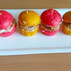 A picture of Mini burgers.