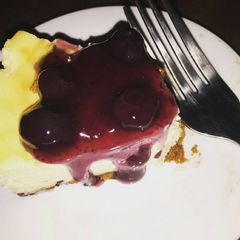 A picture of Blueberry cheese cake :).