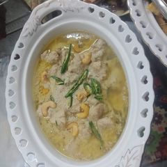 A picture of White karahi.