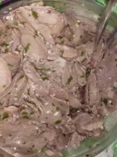 Una foto de Lengua a la vinagreta