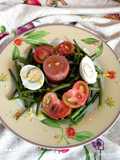 Insalata fredda con Simmenthal, fagiolini,uova e pomodori