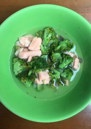 Foto resep Makanan AnakSup Ikan Salmon Brokoli