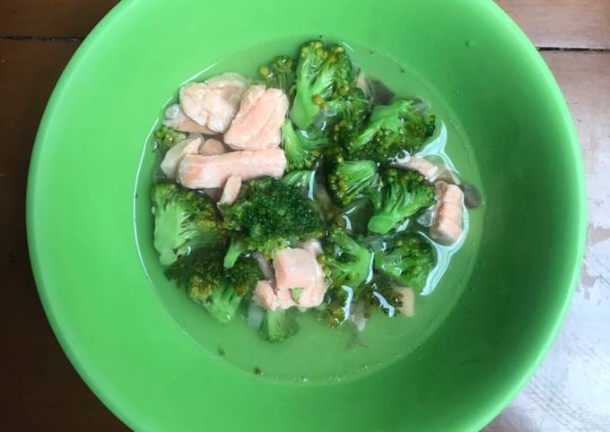Makanan Anak
Sup Ikan Salmon Brokoli
