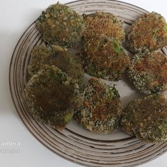 A picture of Brocolli Fritters.