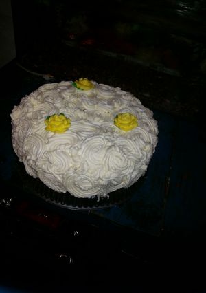 Una foto de Torta de rosas blancas