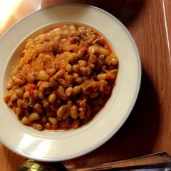 A picture of Beans.