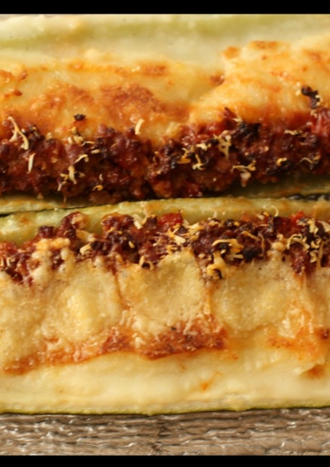 Una foto de Zucchini Rellenos con Carne y Puré
