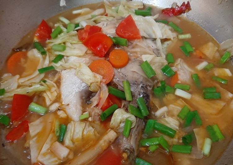 Tom Yum Kepala Kakap