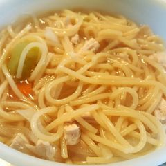 Chicken Spaghetti and Vegetable soup 😀 A picture of Chicken Spaghetti and Vegetable soup 😀.