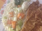 Una foto de brócoli coliflor zanahoria