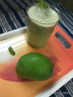 A picture of Raw mango mint juice.