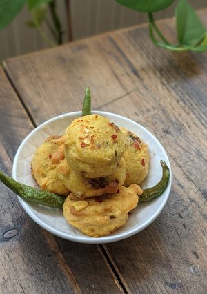 A picture of Batata Vada.