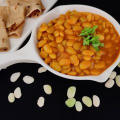 A picture of Lima beans sabji.