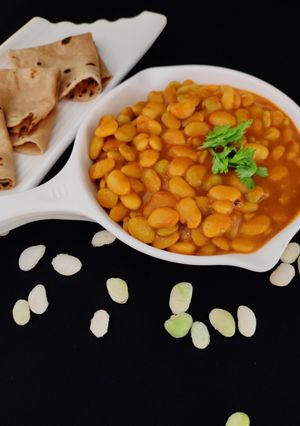 A picture of Lima beans sabji.