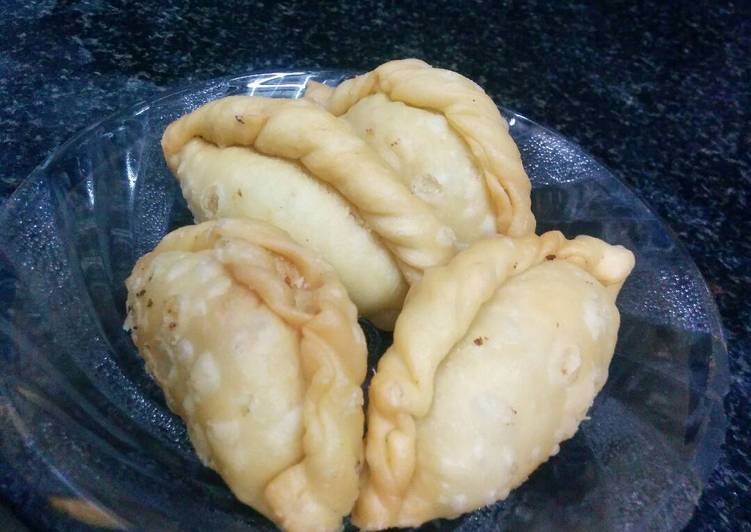 Gujiya