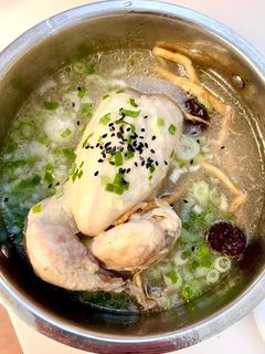 Hình của món Gà hầm sâm Hàn Quốc - Instant Pot.