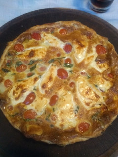 Una foto de Tarta caprese