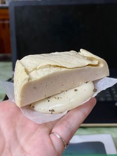 Hình của món Bánh Dày kẹp chả (bằng nồi cơm điện).