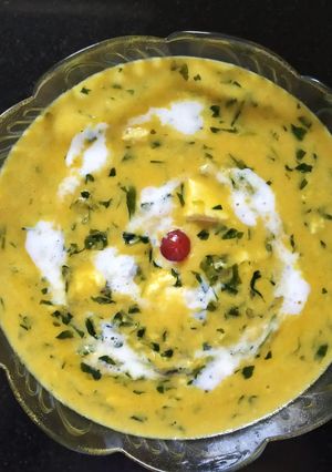 A picture of Methi Malai Paneer.