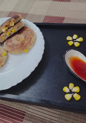A picture of Sweetcorn stuffed potato tikki.