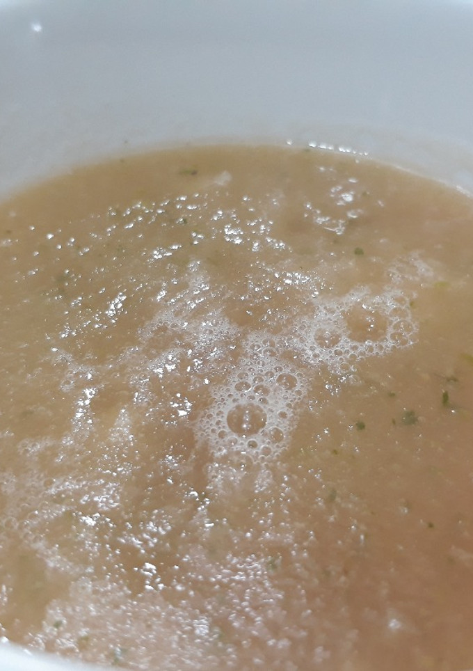A picture of Pawpaw and cucumber puree.