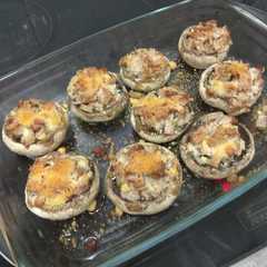Una foto de Champiñones rellenos de bacon