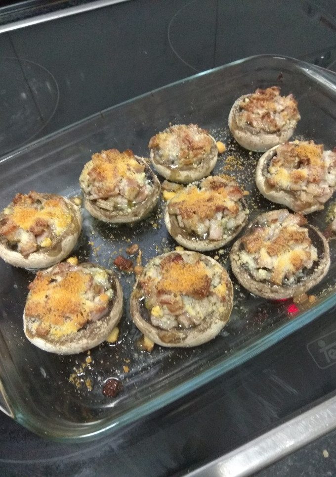 Una foto de Champiñones rellenos de bacon