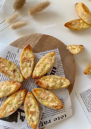 A picture of Mini Salmon and Potato Quiches.