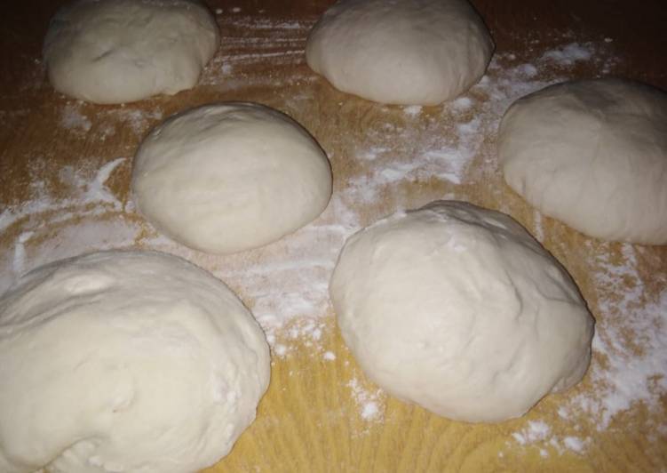 Steps to Make Homemade Impasto per pizza leggero