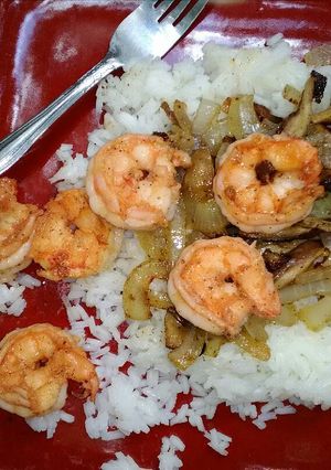 A picture of Shrimp Stir fry and rice.