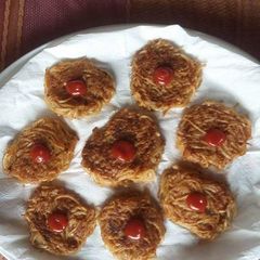A picture of Crispy Noodle Discs.