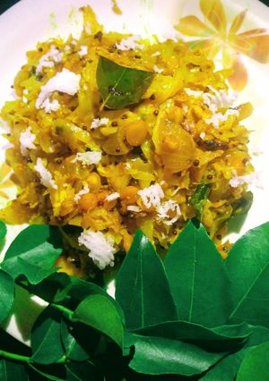 A picture of Cabbage poriyal.