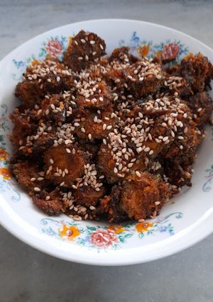A picture of Karela sesame sabji.