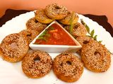 Instant Doughnut Shaped Handvo (savory Doughnut cake) made of maize flour#bakedsnacks