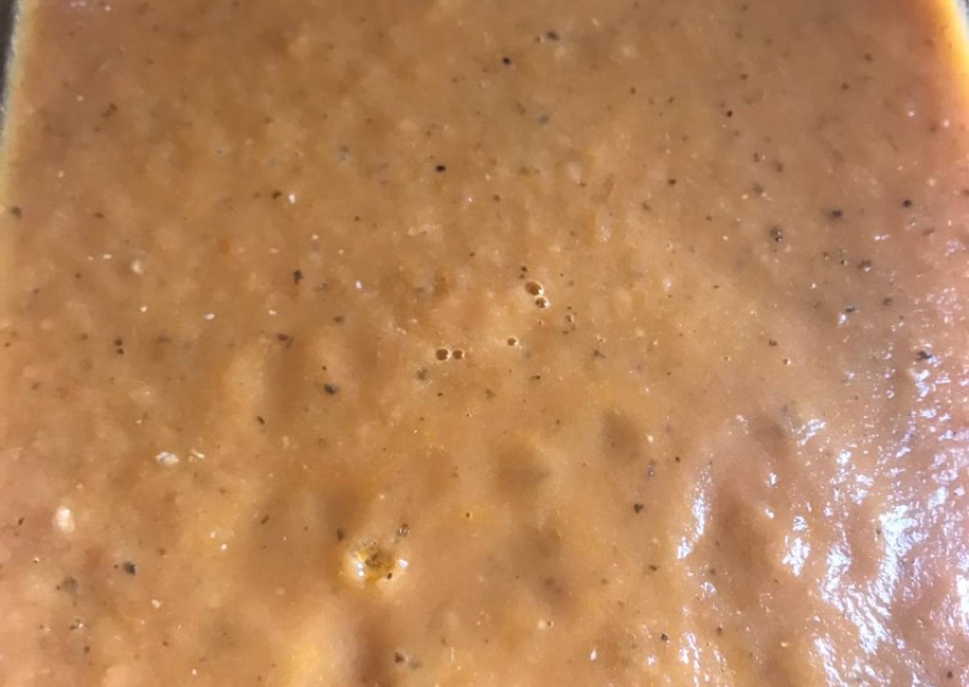 Sopa de tomate caliente o fría