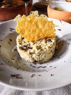Una foto de Risotto de setas exóticas y trufa
