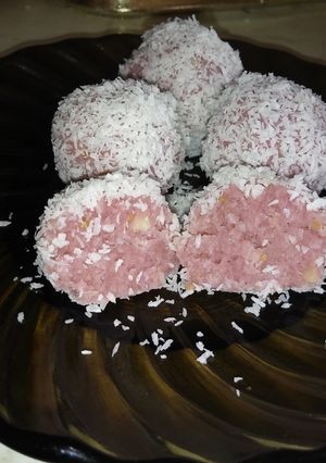 Málnás-kókuszos pudinggolyó glutén-, laktózmentesen recept fotója