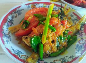 Foto resep Ikan senangin bumbu kuning