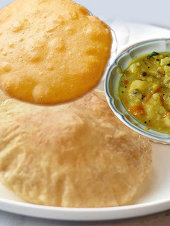 பலூன் பூரி செய்முறை முக்கிய புகைப்படம்