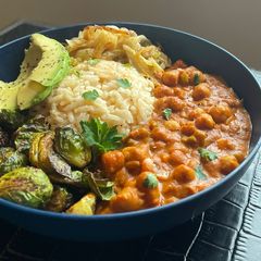 A picture of *Easy* Spicy Stewed Chickpea Bowl #Vegetarian.