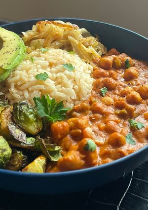 A picture of *Easy* Spicy Stewed Chickpea Bowl #Vegetarian.