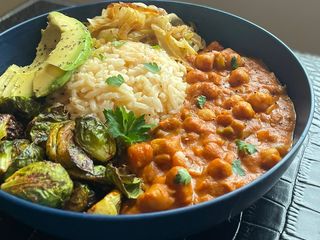 *Easy* Spicy Stewed Chickpea Bowl #Vegetarian